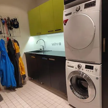 Moderni Talo Laehellae Joulupukkia فيلة